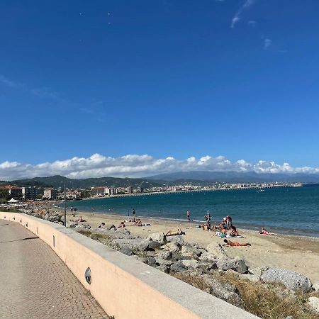 Summer Vado Ligure Exterior foto