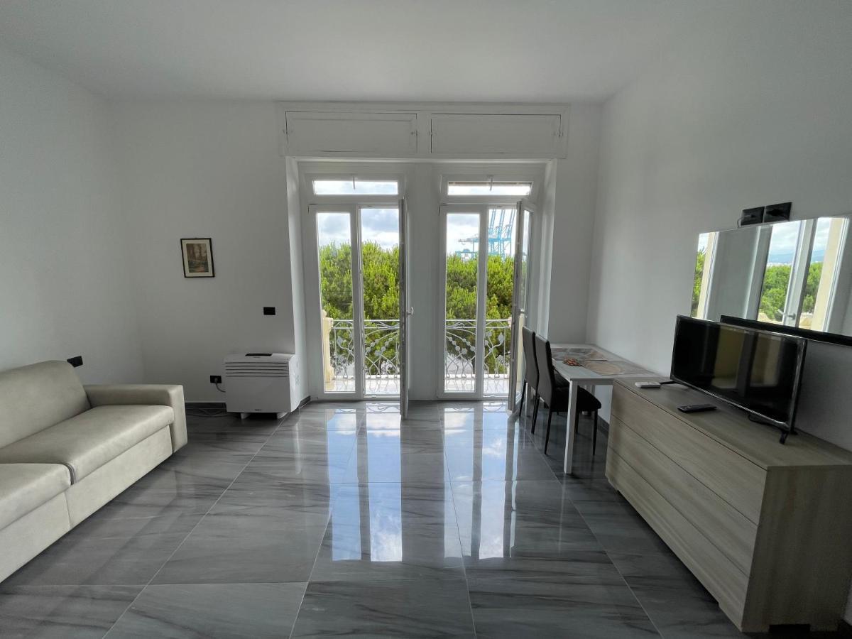 Summer Vado Ligure Exterior foto